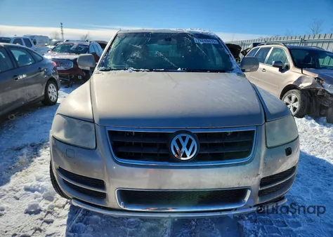 2004 Volkswagen Touareg 4.2 z USA, uszkodzony, nr VIN WVGCC67L24D000132
